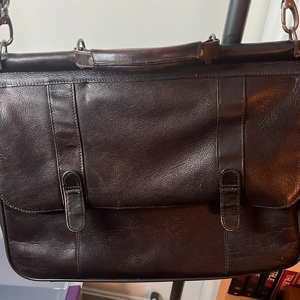 Leather Solo Message 15 inches Laptop storage